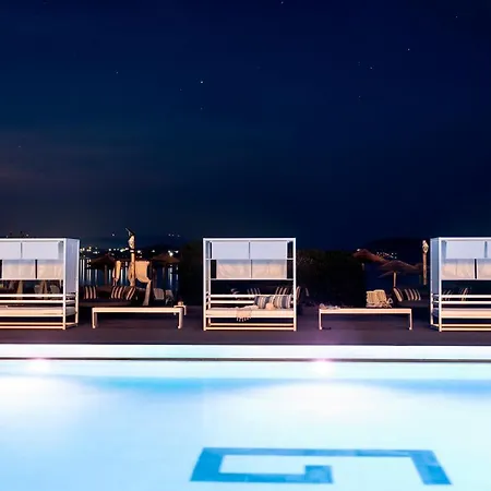 Galaxy Hotel 3*