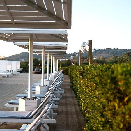 Galaxy 3* بورتو خيلي